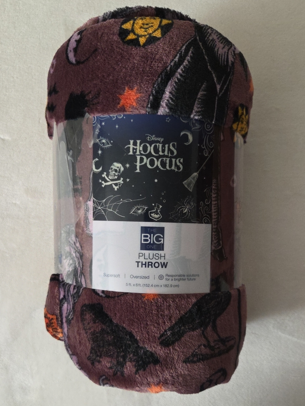 Disney Hocus Pocus Plush Throw